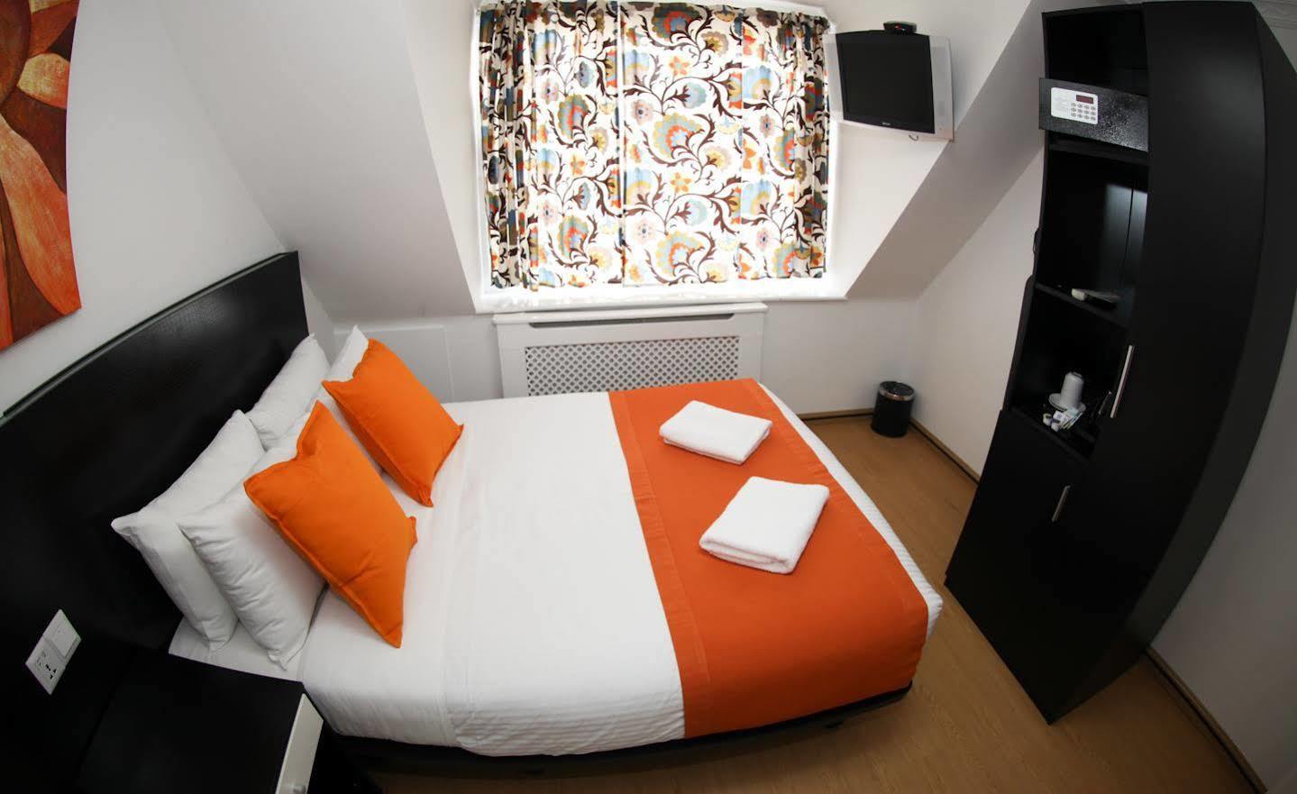 Heathrow Inn Hotel Хитроу Экстерьер фото